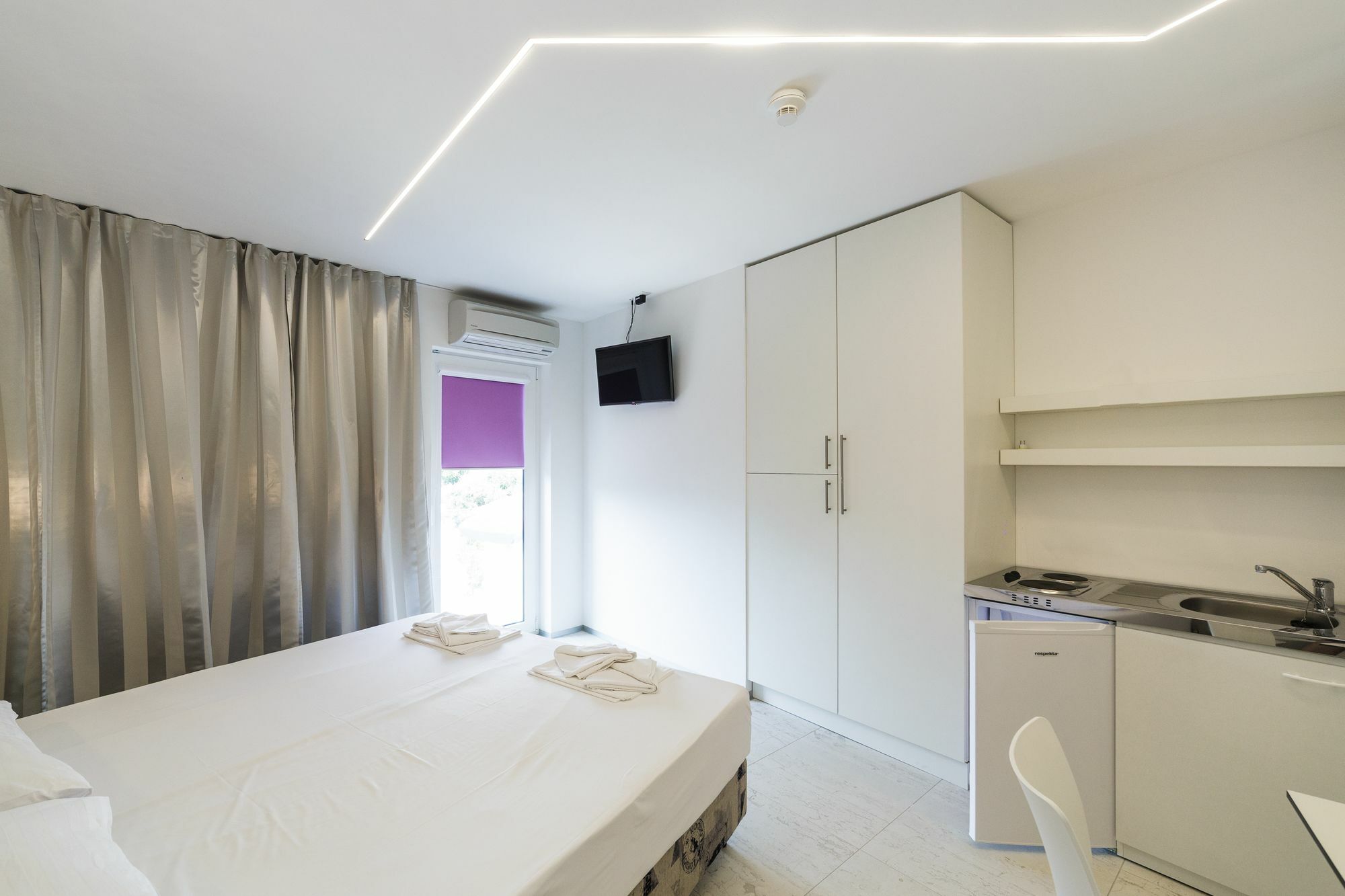 Hotel Pansion Sretno Pasko Sunce ノヴァリャ エクステリア 写真